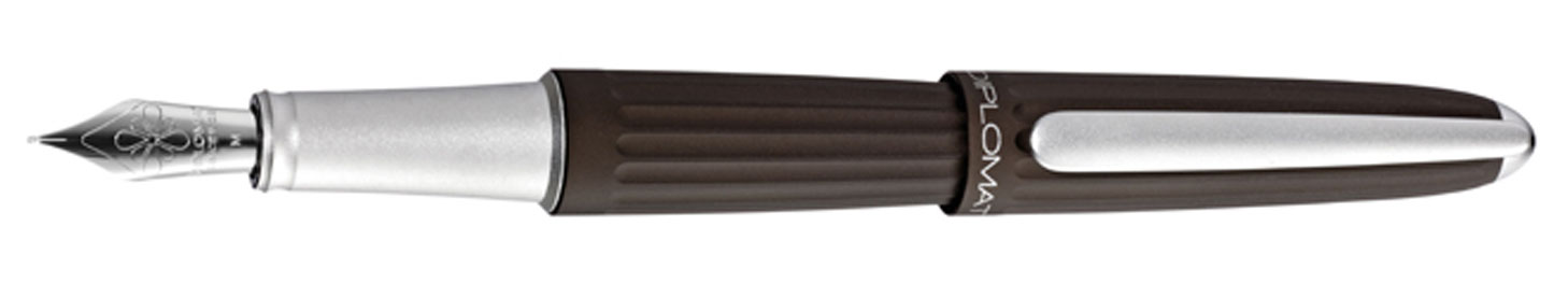 Aero - Diplomat Aero Metallic Brown Fountain Pen