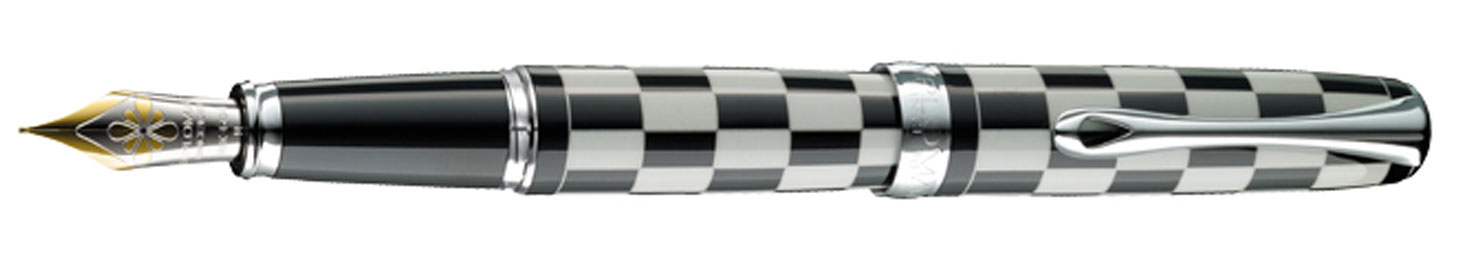 Diplomat Excellence A+ Rome Black and White 14k Fountain Pen