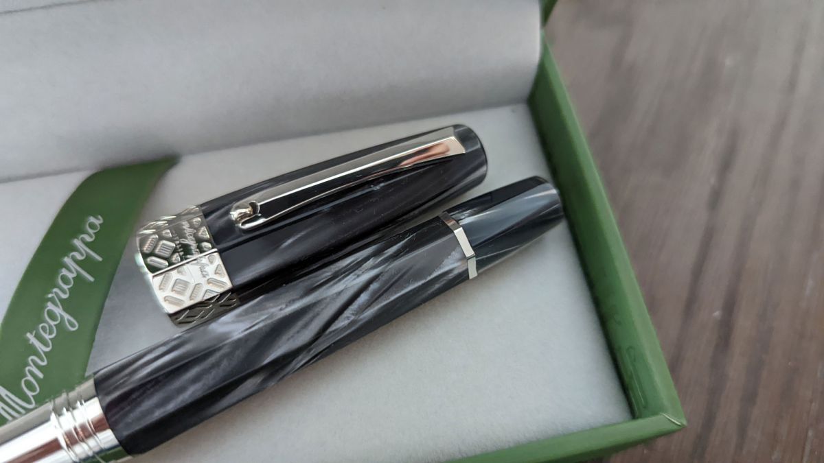 Montegrappa Extra Otto Octagon Faceted Grey Lt Ed Fountain Pen