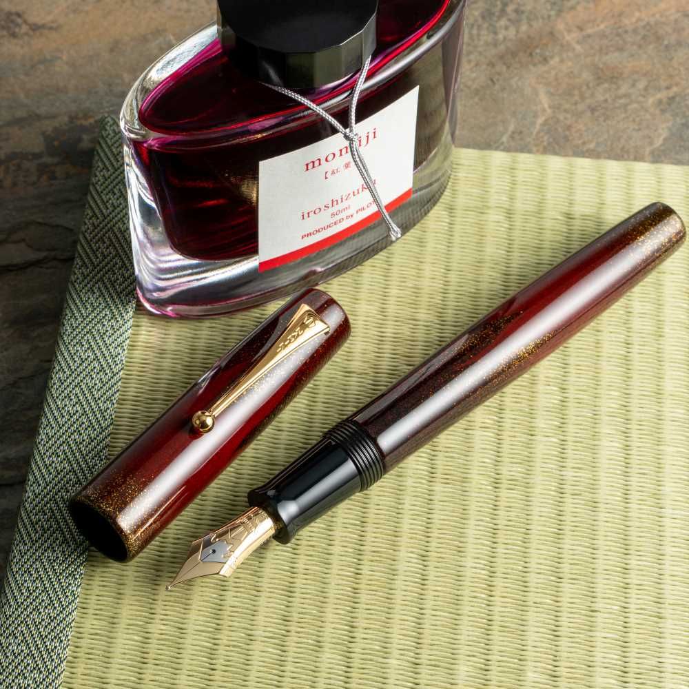 Namiki Aya Maki-e Akatsuki Red Fountain Pen