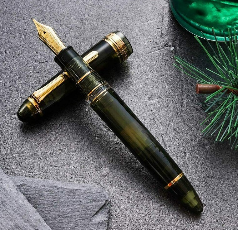 Realo Fountain Pens Collection